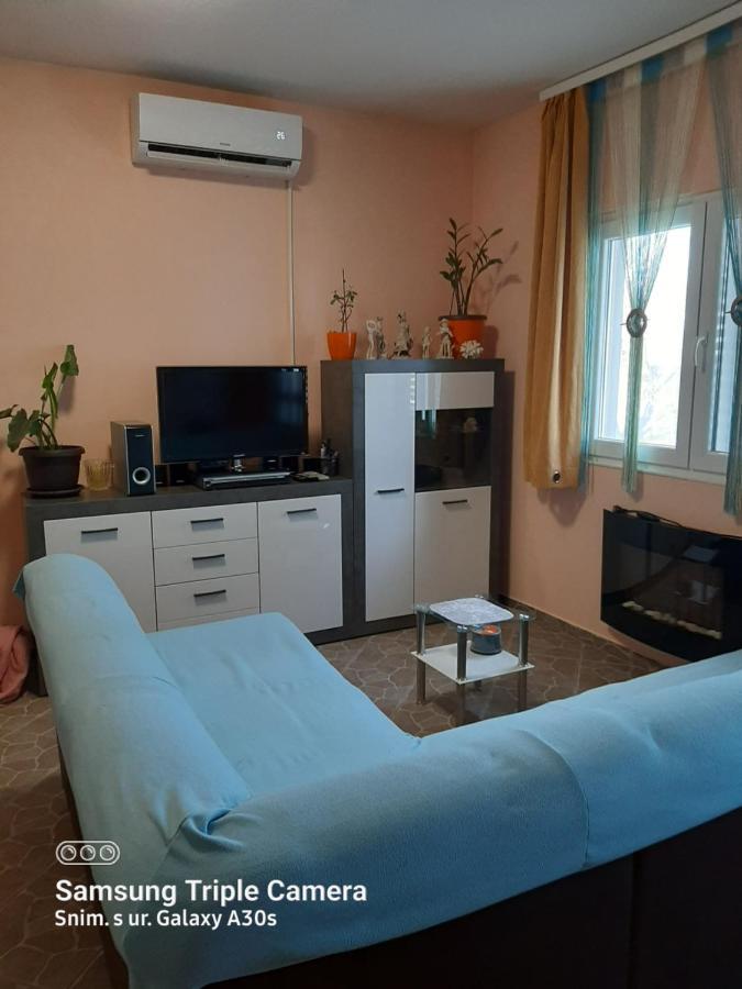 Kuca Za Odmor Coccoli Apartment Karlobag Exterior foto