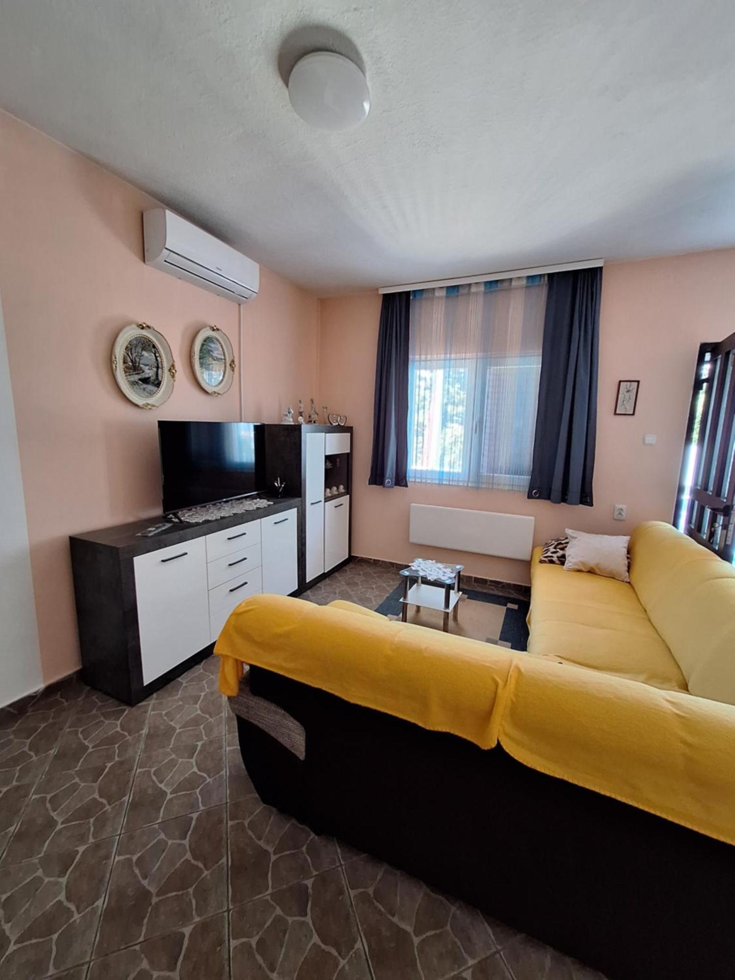 Kuca Za Odmor Coccoli Apartment Karlobag Exterior foto