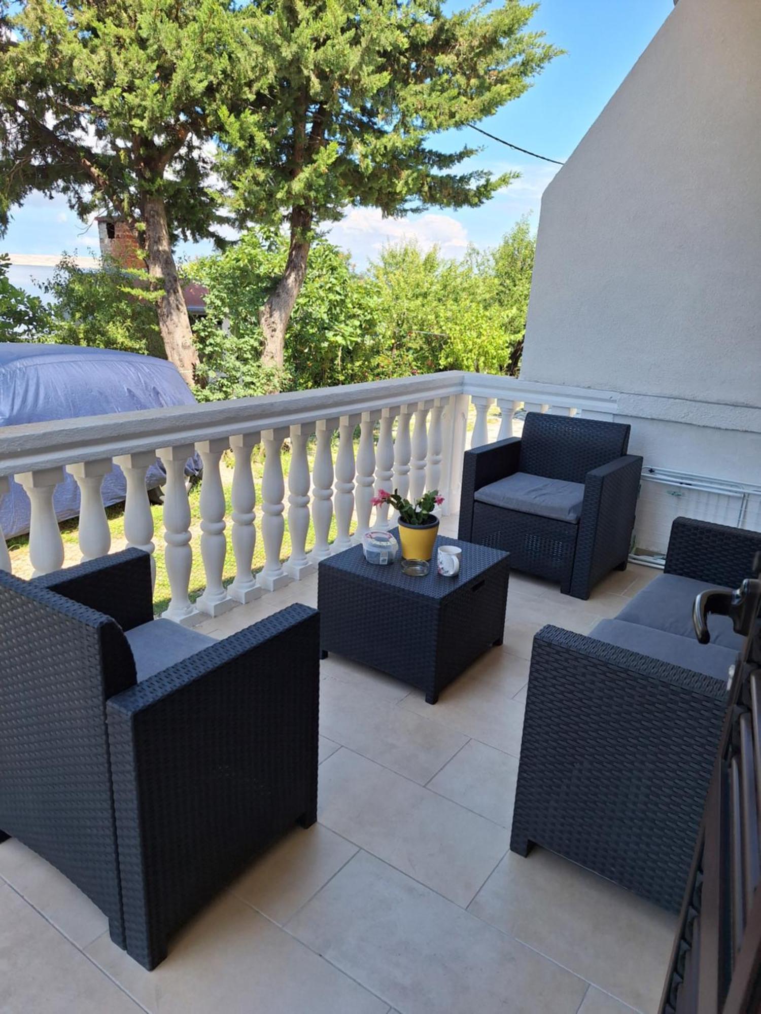Kuca Za Odmor Coccoli Apartment Karlobag Exterior foto